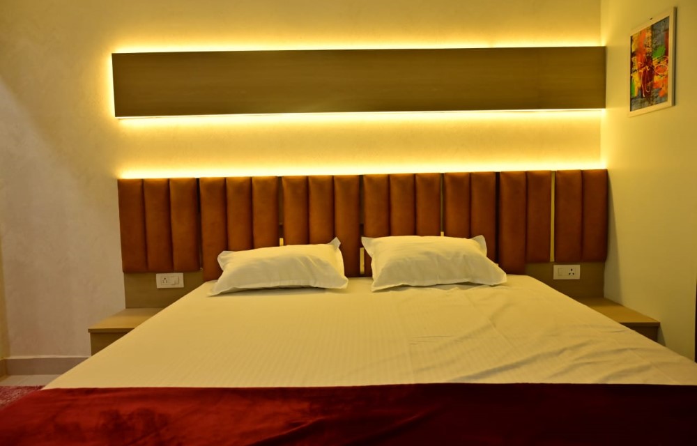 Deluxe Excel Luxury Room 